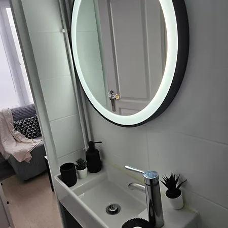Apartment Stade De France 15 Pour 4 Personnes Saint-Denis (Seine-Saint-Denis)